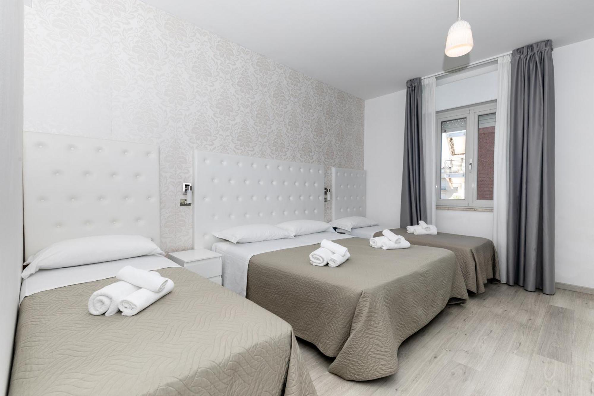 Hotel La Perla Rimini Eksteriør billede