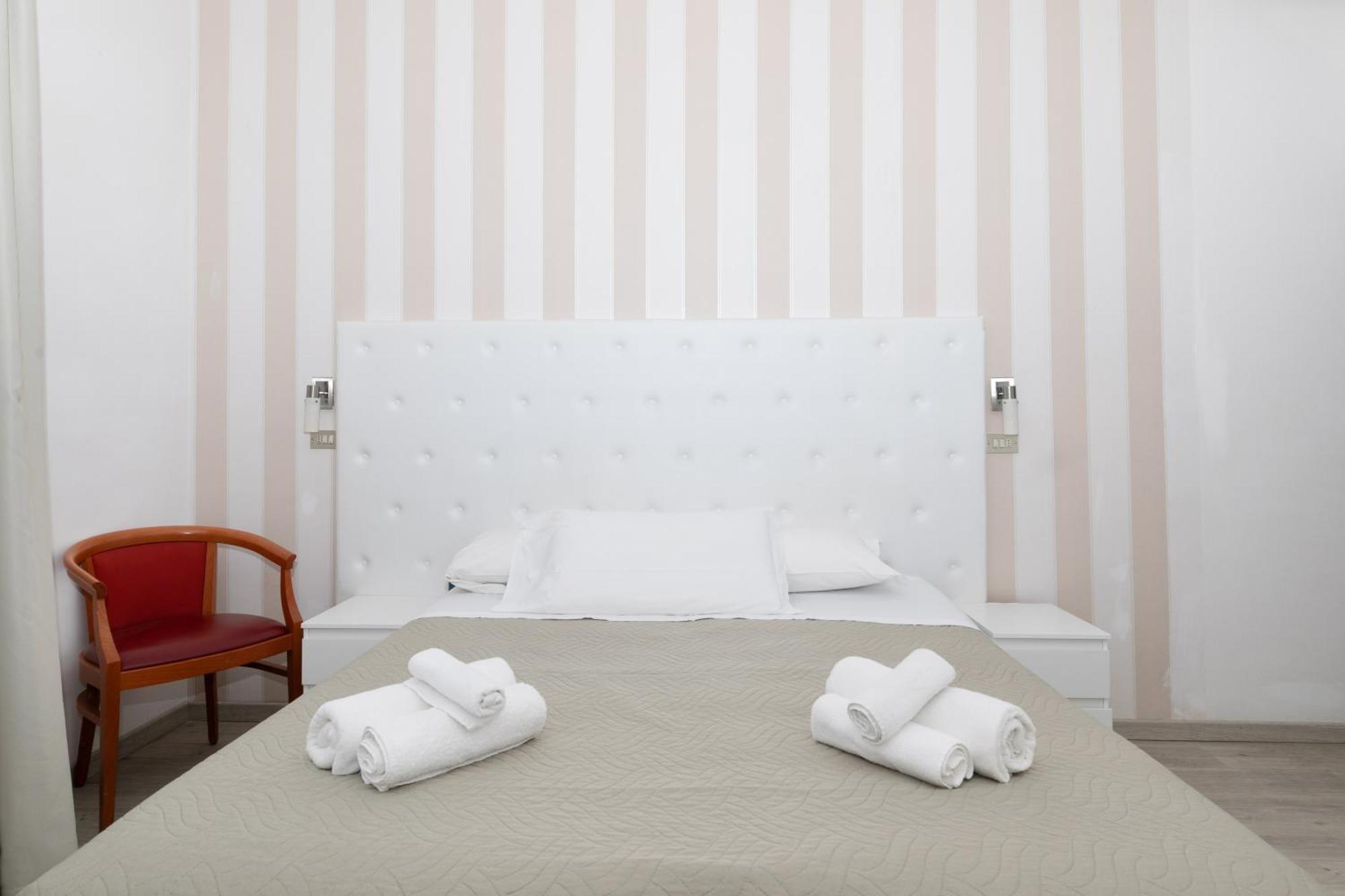 Hotel La Perla Rimini Eksteriør billede